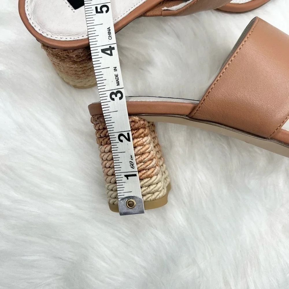 New Women’s Sanctuary Boast Sandal Size 8.5